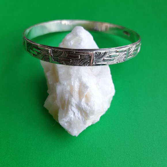 Silver Tone Bangle Bracelet Made in Mexico Textured Geometric Design - Picture 1 of 9
